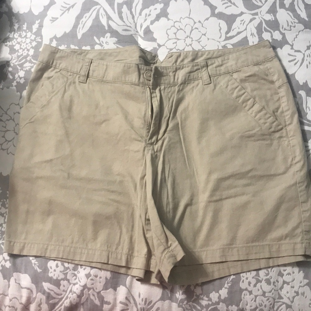 Columbia Tan Shorts